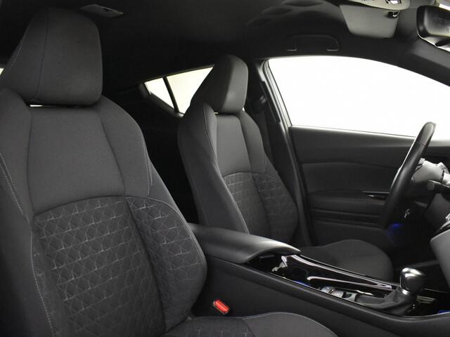 Toyota C-HR 2.0 Hybrid Club Smart Lounge | Carplay | Blindspot
