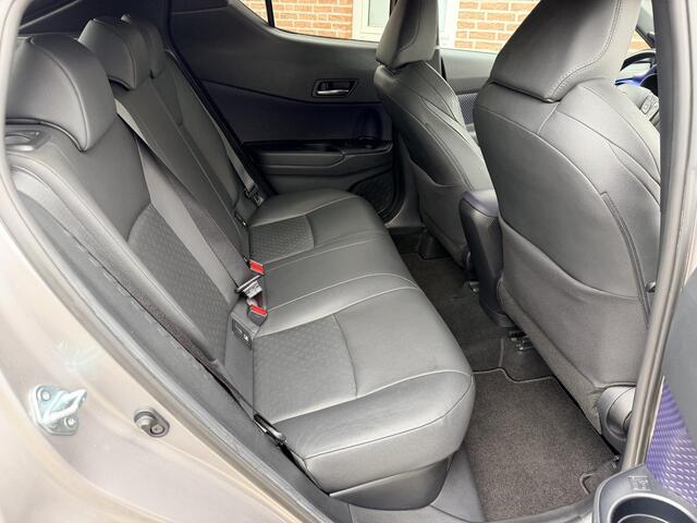 Toyota C-HR 1.8 Hybrid Bi-Tone Plus *LED*JBL*LEER*
