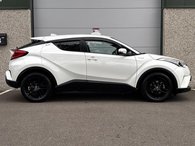 Toyota C-HR 1.8 Hybrid Active Navi Keyless Acc Camera Clima Cruise Automaat