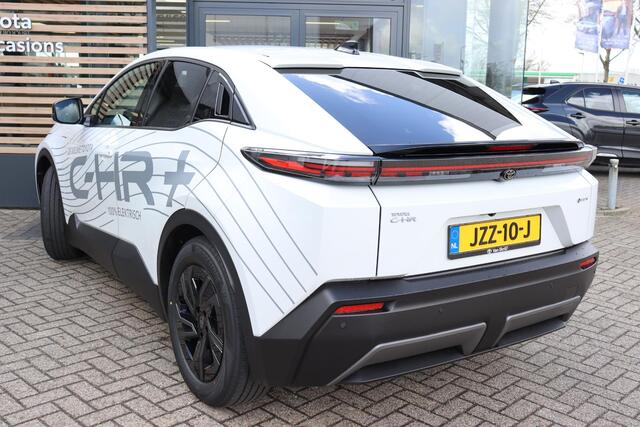 Toyota C-HR First Edition 77 kWh , Nieuw en direct leverbaar met ¤2.000 demovoordeel