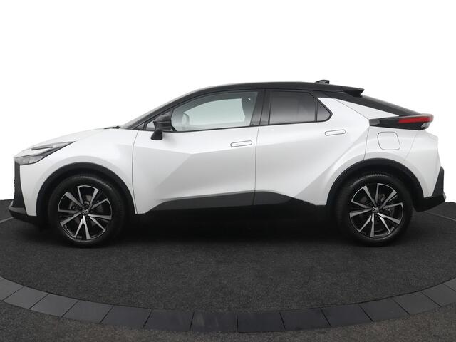 Toyota C-HR 1.8 Hybrid 140 Dynamic | Bi-tone| Parkeersensoren | Apple carplay Android auto | Keyless |