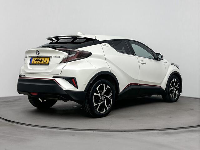 Toyota C-HR 1.8 Hybrid Style | dodehoek detectie | Stoel+stuurverwarming | Parkeersensoren voor+achter met assistent | Navigatie | Full LED | DAB | Cruise Control Adaptive |
