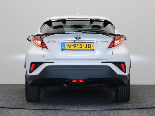 Toyota C-HR 1.8 Hybrid Business Plus | Stoel en Stuurwielverwarming | Apple Carplay & Android Auto | Led Koplampen |