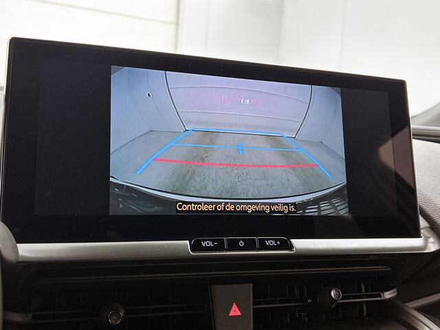 Toyota C-HR 2.0 Plug-in Hybrid 220 First Edition Limited | BTW Voertuig | Groot multimedia scherm | Stoel+stuurverwarming | Dodehoek detectie | Parkeersensoren voor+achter | Navigatie | Apple CarPlay/Android Auto |