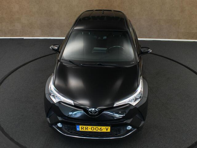 Toyota C-HR 1.2 Dynamic - ORIGINEEL NEDERLANDSE AUTO - ADAPTIEVE CRUISE CONTROL - VOOSTOELEN VERWARMD - 18 INCH LICHT METALEN VELGEN - NAVIGATIE - KEYLESS ENTRY/ START - CLIMATE CONTROL - LICHT EN REGENSENSOR