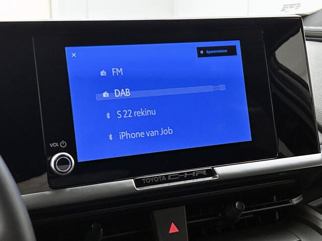 Toyota C-HR 2.0 Plug-in Hybrid 220 Dynamic | BTW Voertuig | Stoel+stuurverwarming | Dodehoek detectie | Parkeersensoren voor+achter | Apple CarPlay/Android Auto |