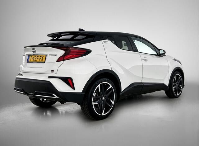 Toyota C-HR 2.0 Hybrid GR-Sport | 184 pk | 19" LM-Velgen | Parkeersensoren voor & achter | Draadloos Carplay