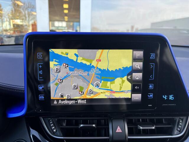 Toyota C-HR 1.8 Hybrid Bi-Tone | Navigatie | Stoelverwarming | Trekhaak | Adaptive Cruise Control | Camera