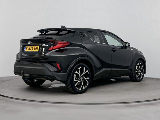 Toyota C-HR 1.8 Hybrid First Edition | Parkeersensoren V+A | JBL-Audio | Stoelverwarming |