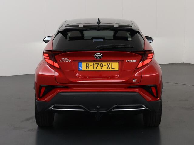 Toyota C-HR 1.8 Hybrid GR-Sport | Trekhaak | JBL Audio | Stoel/Stuurwielverwarming | Parkeercamera |