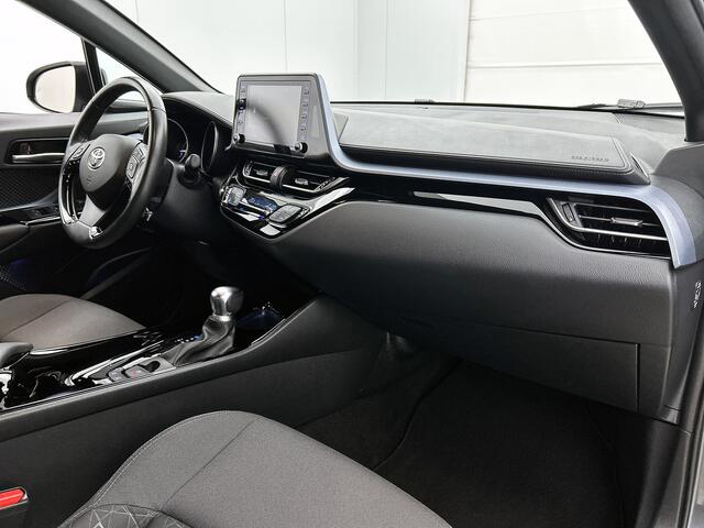 Toyota C-HR 2.0 Hybrid Style | Dealer Onderhouden | LED PACK | Dodehoek detectie | Trekhaak Afneembaar | Stoelverwarming | Apple CarPlay/Android Auto | Parkeersensoren voor+achter | Cruise Control Adaptive |