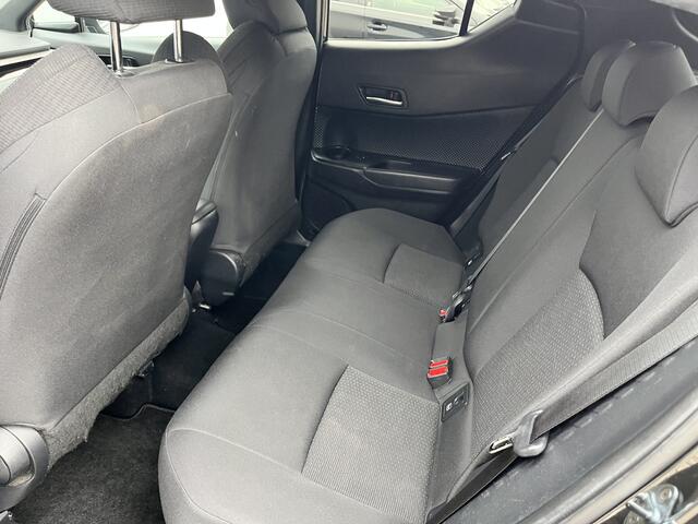 Toyota C-HR 1.8 Hybrid Dynamic Trekhaak Stoel Verwarming NL Auto Dealer Onderhouden