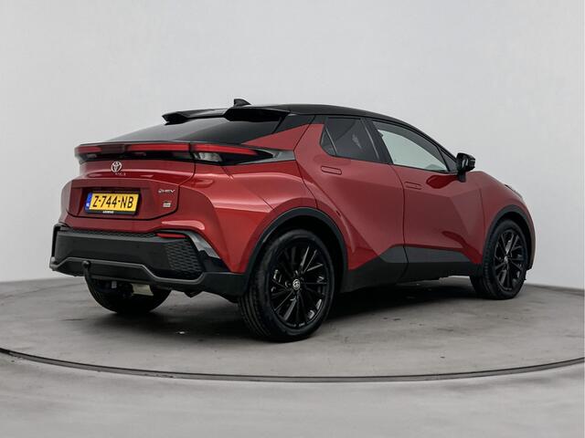 Toyota C-HR 2.0 Hybrid 200 GR SPORT PLUS | 360 Camera | Parkeersensoren voor+achter met Assistent | Trekhaak | Elektrische achterklep | Dodehoek detectie | Stoelverwarming | Apple CarPlay/Android Auto | Cruise Control Adaptive |