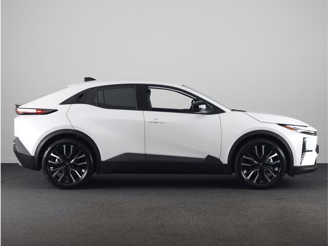 Toyota C-HR First Edition 77 kWh *NIEUW* | Direct leverbaar! | 20" Lichtmetalen velgen | EV-DEAL