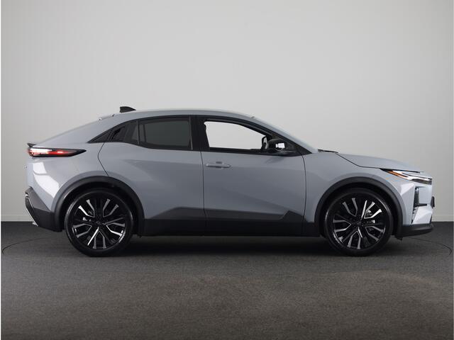 Toyota C-HR First Edition 77 kWh *NIEUW* | Direct leverbaar! | 20" Lichtmetalen velgen | EV-DEAL |