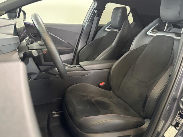 Toyota C-HR 2.0 Plug-in Hybrid 220 GR SPORT PLUS | Afneembare trekhaak | Head-Up | Panoramodak |