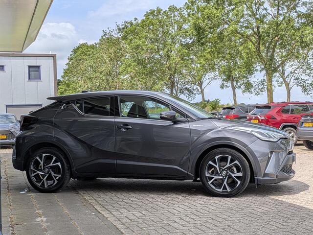 Toyota C-HR 1.8 Hybrid Dynamic | Trekhaak | PDC V+A | Navi | Camera | ACC | Keyless | Carplay