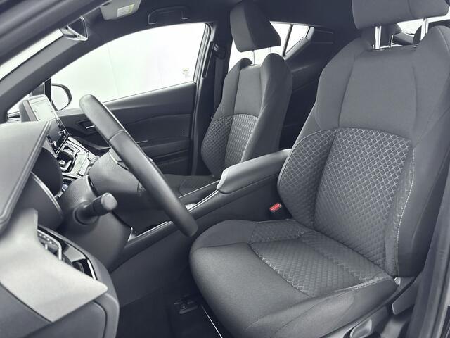 Toyota C-HR 2.0 Hybrid Dynamic | Trekhaak | Navigatie | | Parkeersensoren V+A |