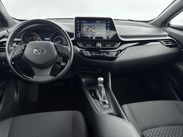 Toyota C-HR 2.0 Hybrid Dynamic | Trekhaak | Navigatie | | Parkeersensoren V+A |