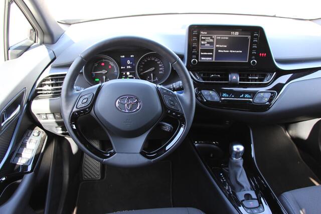 Toyota C-HR 2.0 Hybrid Style **APPLE CARPLAY/ STUURVERWARMING/ ADAPTIEF CRUISE CONTROL**