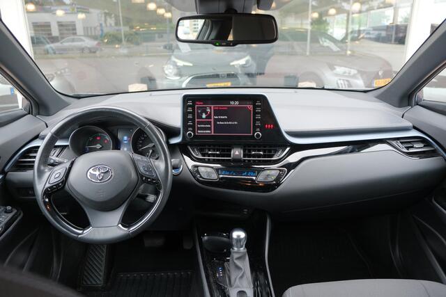 Toyota C-HR 2.0 Hybrid 184pk CVT Style | Navi | Trekhaak | Adaptive Cruise | Camera | Dodehoek | Stoelverwarming