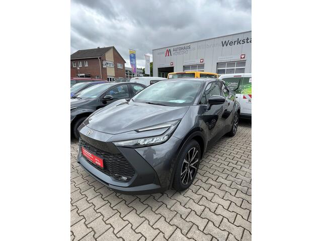 Toyota C-HR 2.0 Plug-in Hybrid 220 Dynamic 1e Eigenaar | BTW | Fabrieks Garantie | Winterpakket | Camera | Navi | Carplay | ACC | Climate | Keyless | Bots | Full Led | PDC