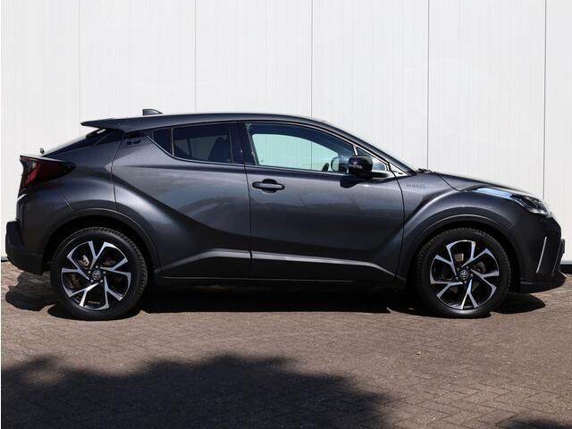 Toyota C-HR 1.8 Hybrid Dynamic | Carplay | Stoelverwarming | Trekhaak