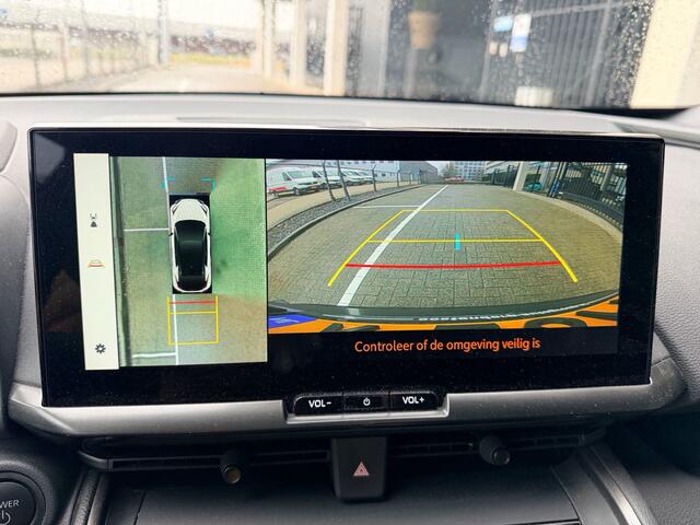 Toyota C-HR 1.8 Hybrid 140 First Edition / Navigatie / 360 Camera