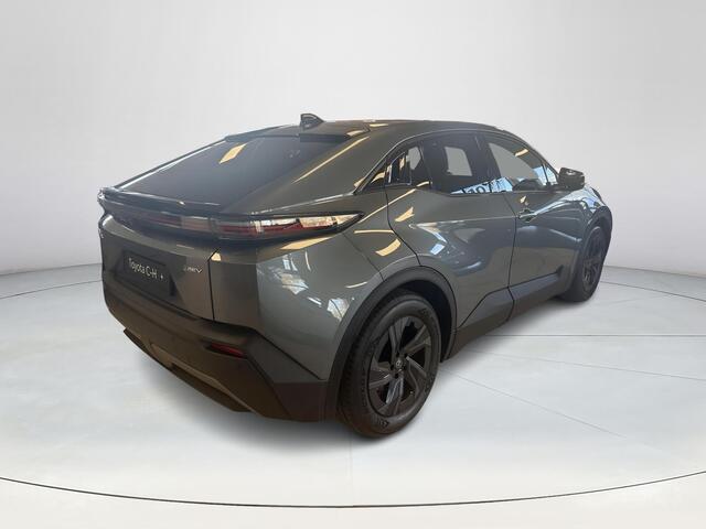 Toyota C-HR First Edition 77 kWh **MINERAL METALLIC/ ELEKTRISCH/ NIEUWE AUTO**