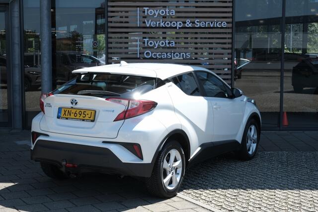 Toyota C-HR 1.8 Hybrid Active Automaat | Adaptive Cruise Control | Climate Control | 4,2" kleurendisplay | 6 speakers | Toyota Touch® 2 multimediasysteem | Parkeerhulpcamera achter met hulplijnen | Automatisch di