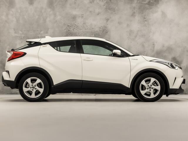 Toyota C-HR 1.8 Hybrid Sport Automaat (NAVIGATIE, CAMERA, ADPTIVE CRUISE, SPORTSTOELEN, KEYLESS, LANE ASSIST, NIEUWSTAAT)