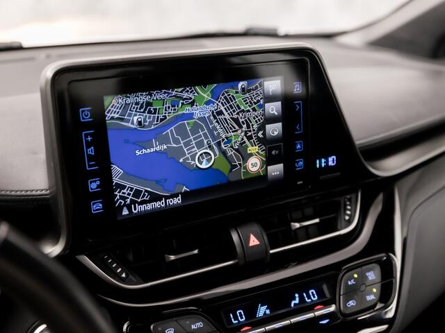 Toyota C-HR 1.8 Hybrid Sport Automaat (NAVIGATIE, CAMERA, ADPTIVE CRUISE, SPORTSTOELEN, KEYLESS, LANE ASSIST, NIEUWSTAAT)