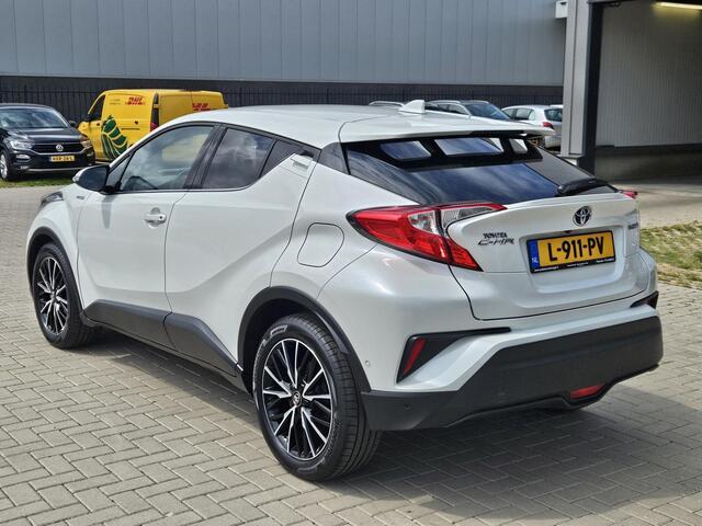 Toyota C-HR 1.8 Hybrid Executive Half leer Navi Cam Cruise PDC
