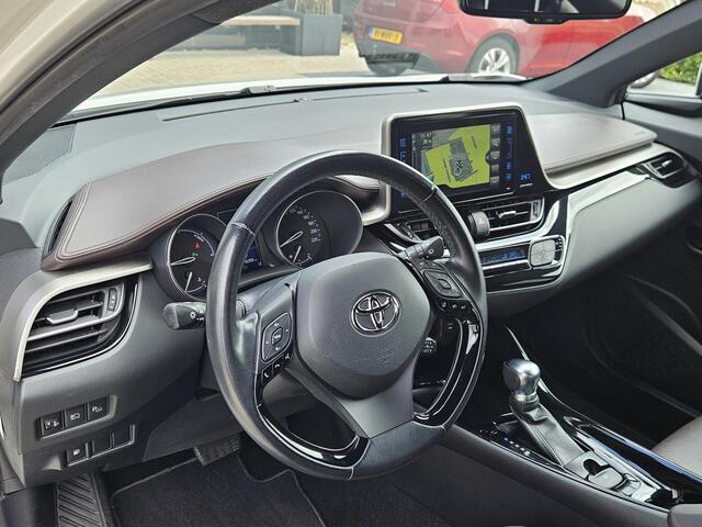 Toyota C-HR 1.8 Hybrid Executive Half leer Navi Cam Cruise PDC