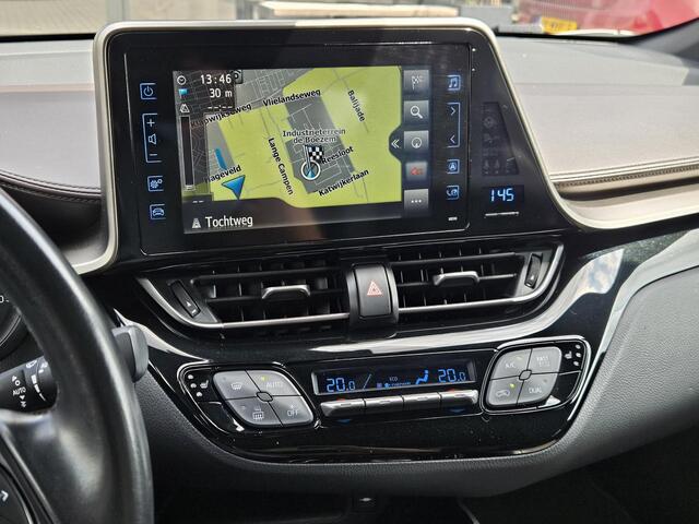 Toyota C-HR 1.8 Hybrid Executive Half leer Navi Cam Cruise PDC