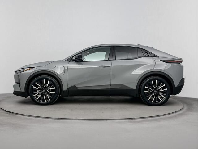 Toyota C-HR First Edition 77 kWh *EV-Deal* | Apple Carplay & Android Auto | Parkeercamera | 20 inch | *