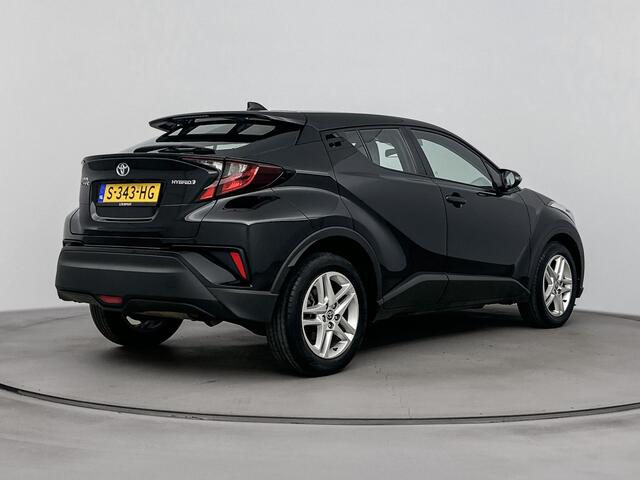 Toyota C-HR 1.8 Hybrid Active | NL-Auto | Parkeercamera | Apple Carplay-Android Auto |