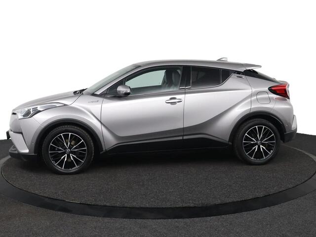 Toyota C-HR 1.8 Hybrid Executive | Trekhaak | Stoel verwarming | Cruise control |