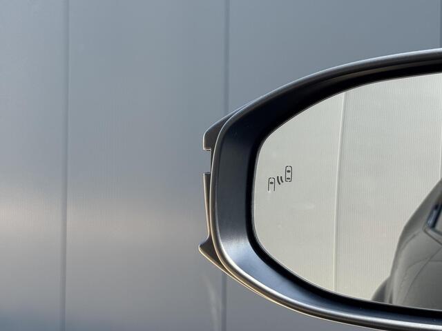 Toyota C-HR 2.0 Plug-in Hybrid 220 Executive