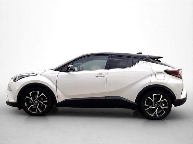 Toyota C-HR 1.8 Hybrid Style | Lederen bekleding | Stoelverwarming | JBL | Navigatie | JBL | Trekhaak | Parkeersensoren voor+achter met assistent | Dodehoek detectie |