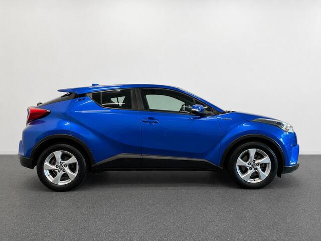 Toyota C-HR 1.8 Hybrid Active Trekhaak Camera Lane Assist Navigatie Cruise Control Parkeersensoren Climate Control Bluetooth