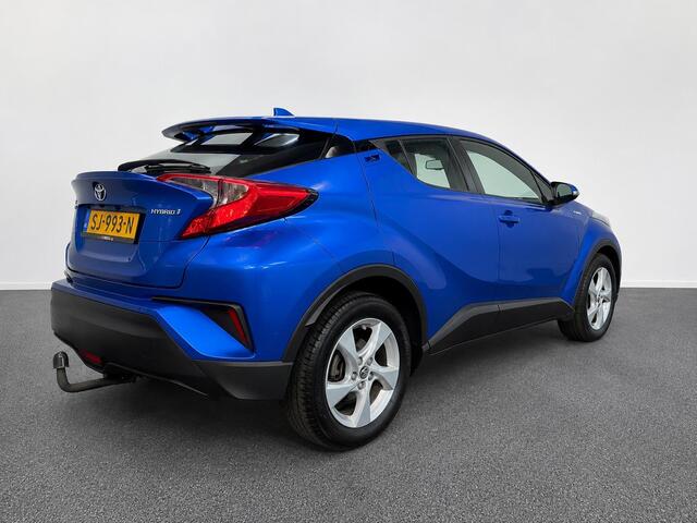 Toyota C-HR 1.8 Hybrid Active Trekhaak Camera Lane Assist Navigatie Cruise Control Parkeersensoren Climate Control Bluetooth