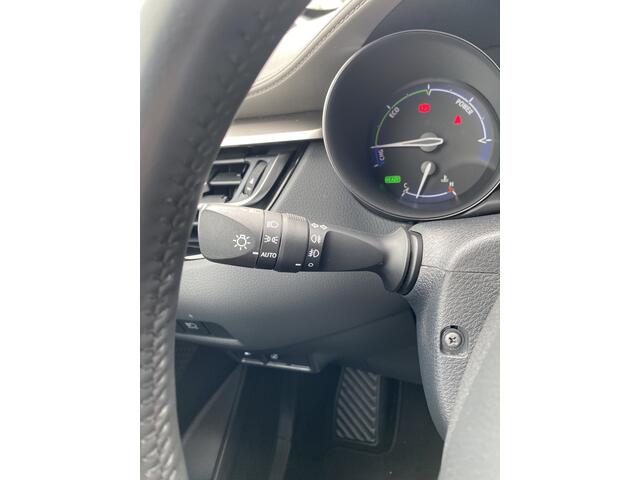 Toyota C-HR 1.8 Hybrid Executive Leder / Stuurverwarming / Stoelverwarming