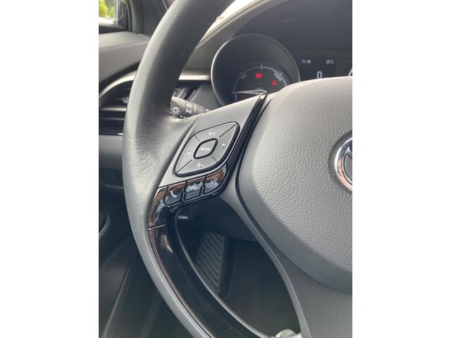 Toyota C-HR 1.8 Hybrid Executive Leder / Stuurverwarming / Stoelverwarming