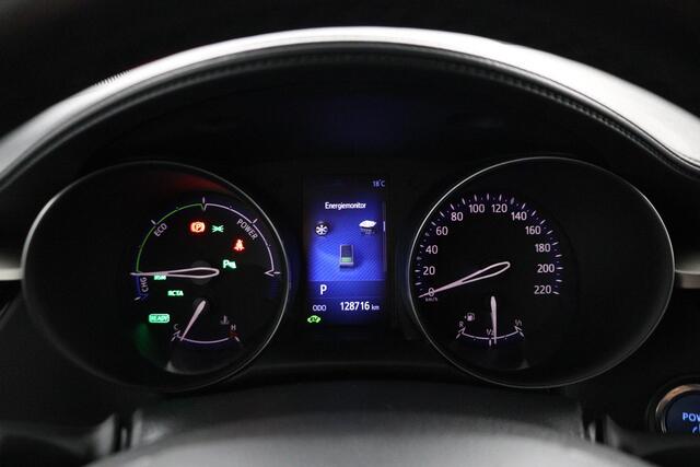Toyota C-HR 1.8 Hybrid Style Ultimate | dodehoek detectie | Stuur en stoel verwarming | Navigatie | JBL | Trekhaak |