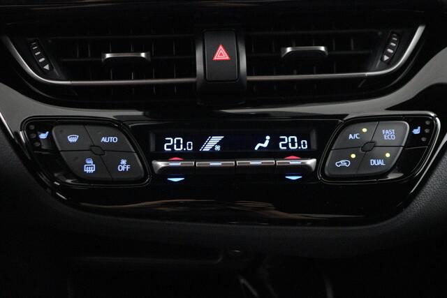 Toyota C-HR 1.8 Hybrid Style Ultimate | dodehoek detectie | Stuur en stoel verwarming | Navigatie | JBL | Trekhaak |