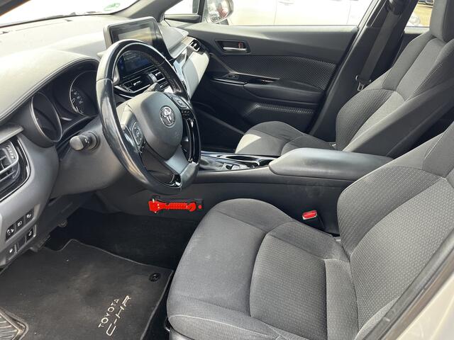 Toyota C-HR 1.8 Hybrid Style Ultimate Stoelverwarming Stuurverwarming Dealer onderhouden