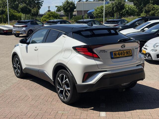 Toyota C-HR 1.8 Hybrid Bi-Tone AFNEEMBARE TREKHAAK | DODE HOEK DETECTIE | FULL LED PAKKET | LEDER | CAMERA | NAVAIGATIE | STOEL VERWARMING | AIRCO/ ECC | CRUISECONTROL | PARKEERSENSOREN | LANE ASSISTENT | DAB | KEY LESS ENTRY/GO |