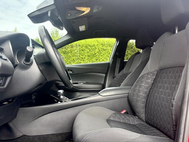 Toyota C-HR 2.0 Hybrid Style Bi-Tone | CarPlay | Stuurverw. | 184 PK