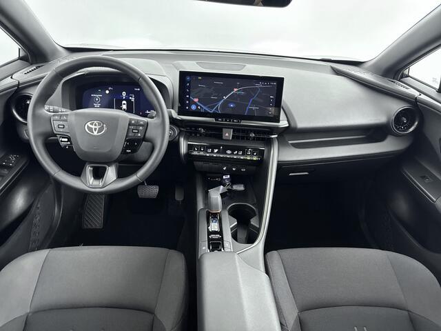 Toyota C-HR 1.8 Hybrid 140 Dynamic | Voorruit-Stuur-Stoelverwarming | Parkeersensoren V+A | Dodehoekdetectie |